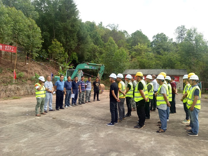 1561185593123234.jpg 施工方表態(tài)發(fā)言.jpg