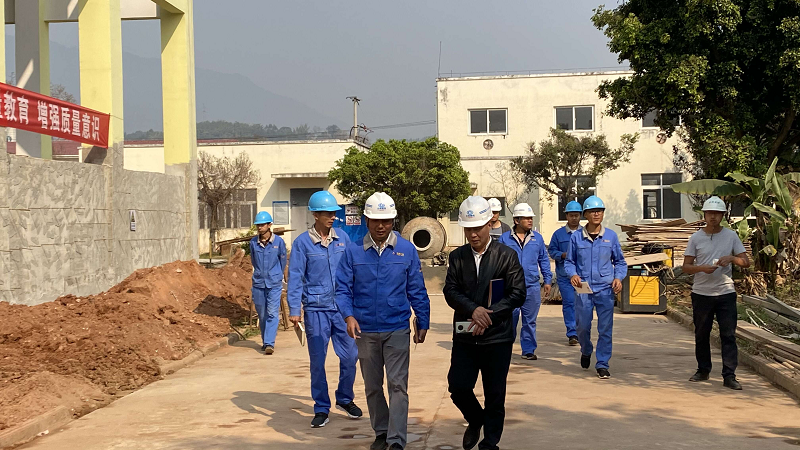 王順斌帶隊(duì)到二直管景谷項(xiàng)目進(jìn)行安全生產(chǎn)大檢查.png